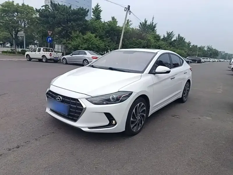 Hyundai Elantra, 2020