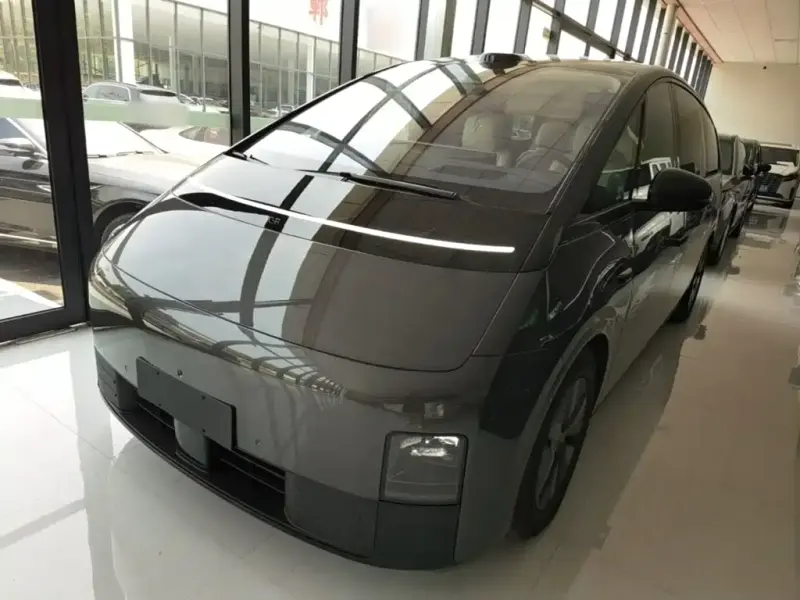 Li Auto Li MEGA, 2026