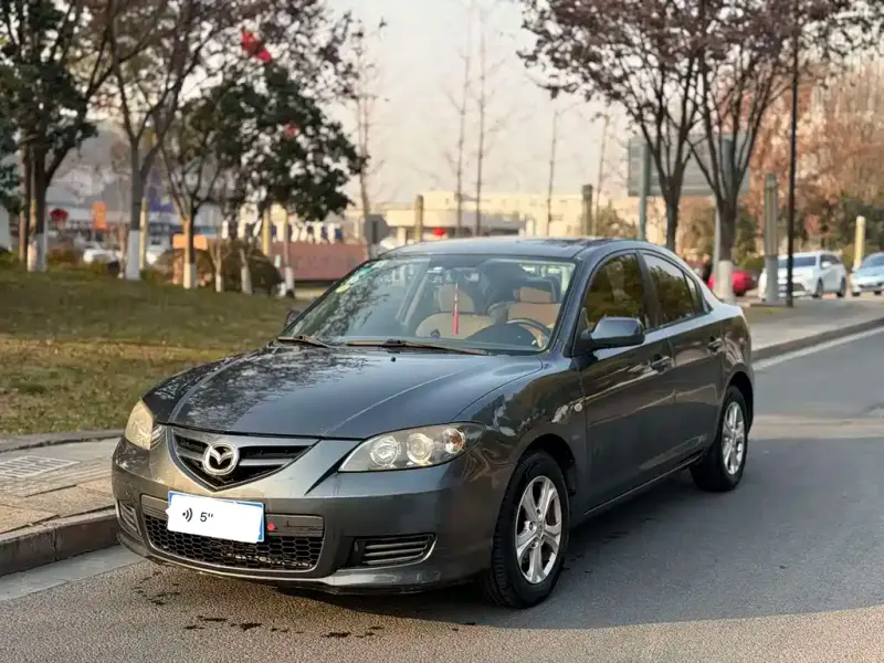 Mazda 3, 2012