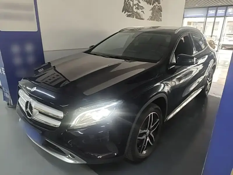Mercedes-Benz GLA, 2016