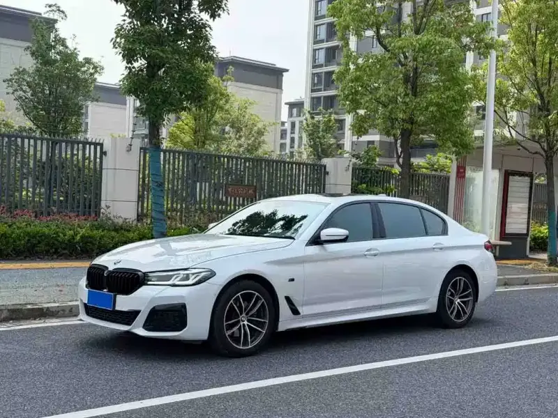 BMW 5 Series, 2022