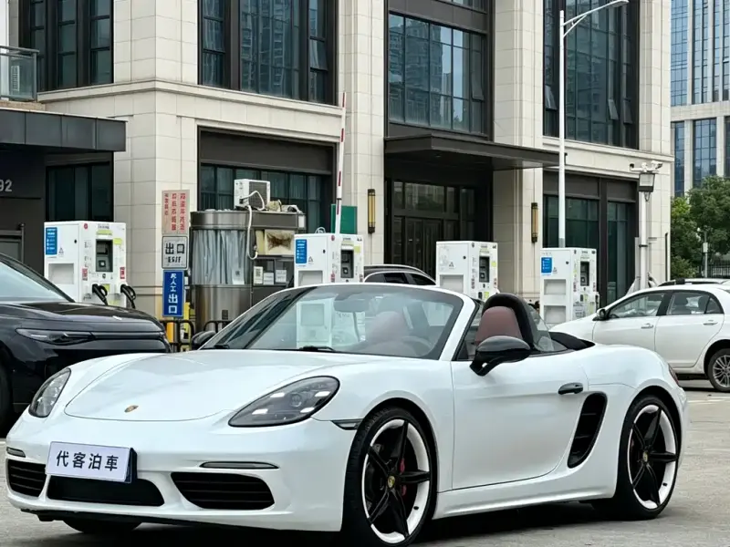 Porsche 718, 2017