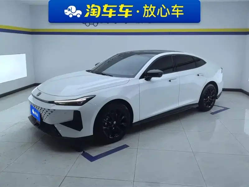 Changan UNI-V, 2025