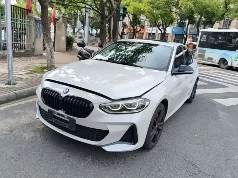 BMW 1 Series, 2021