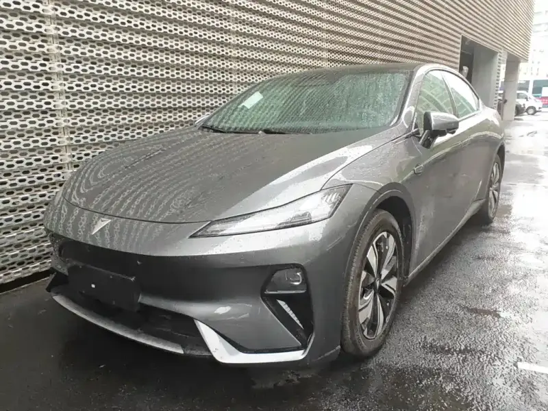 Deepal L07, 2025