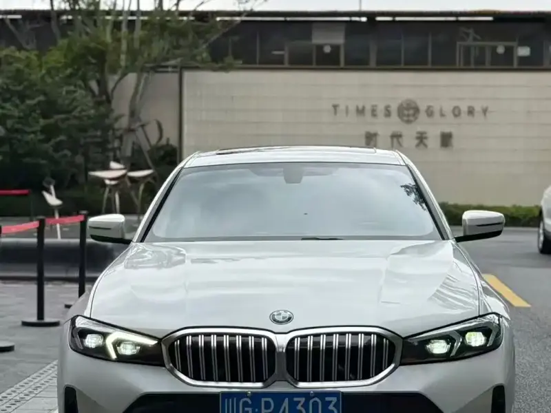 BMW 3 Series, 2022