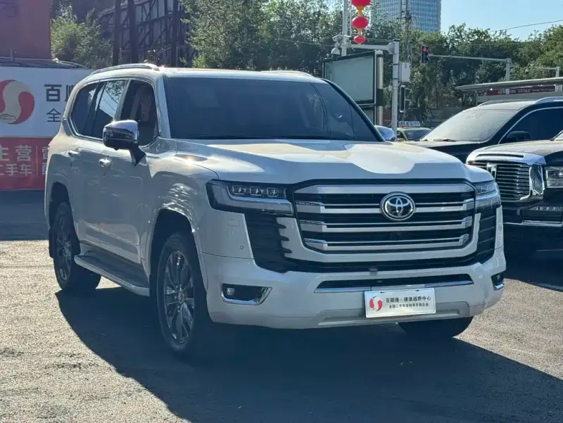 Toyota Land Cruiser, 2024