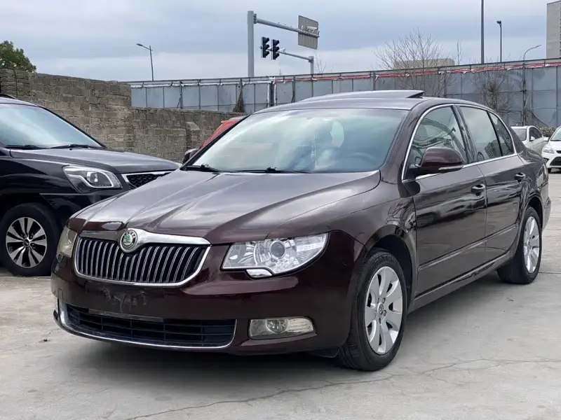 Skoda Superb, 2013