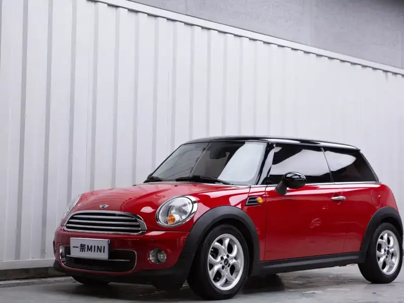 MINI Mini, 2013