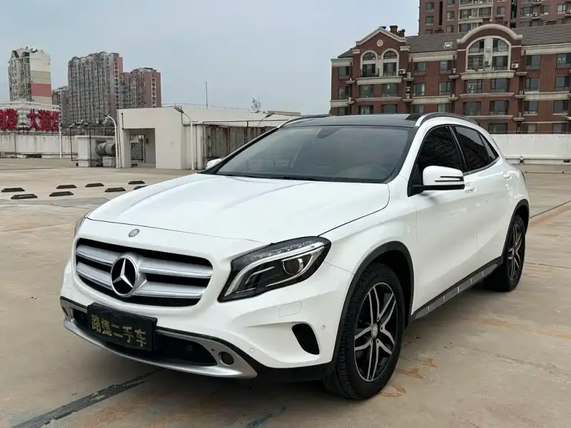 Mercedes-Benz GLA, 2016