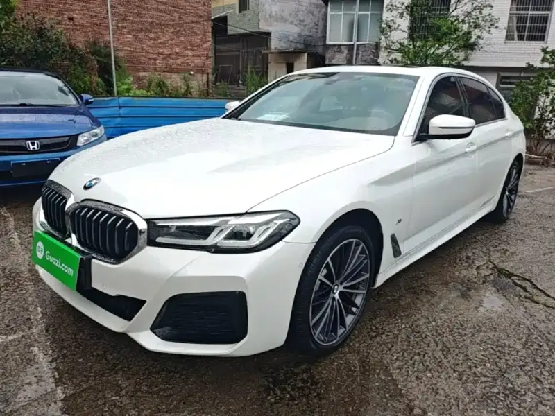 BMW 5 Series, 2022