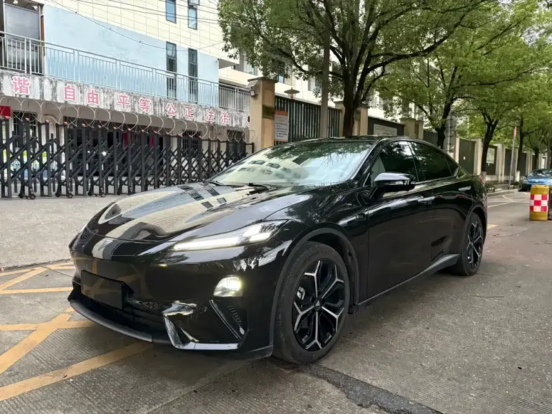 Deepal L07, 2025