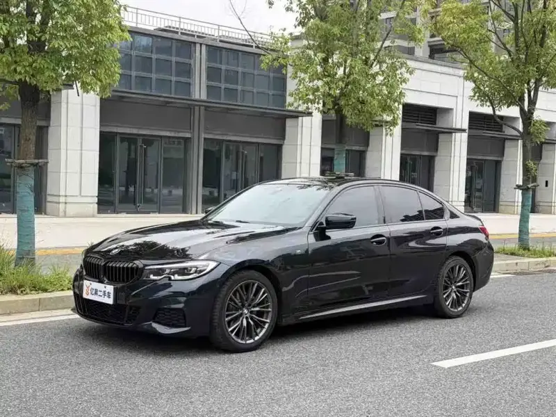 BMW 3 Series, 2021