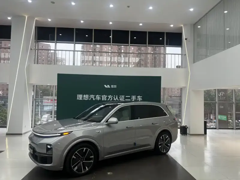 Li Auto Li L8, 2025