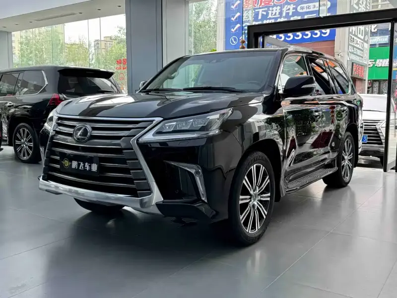 Lexus LX, 2021