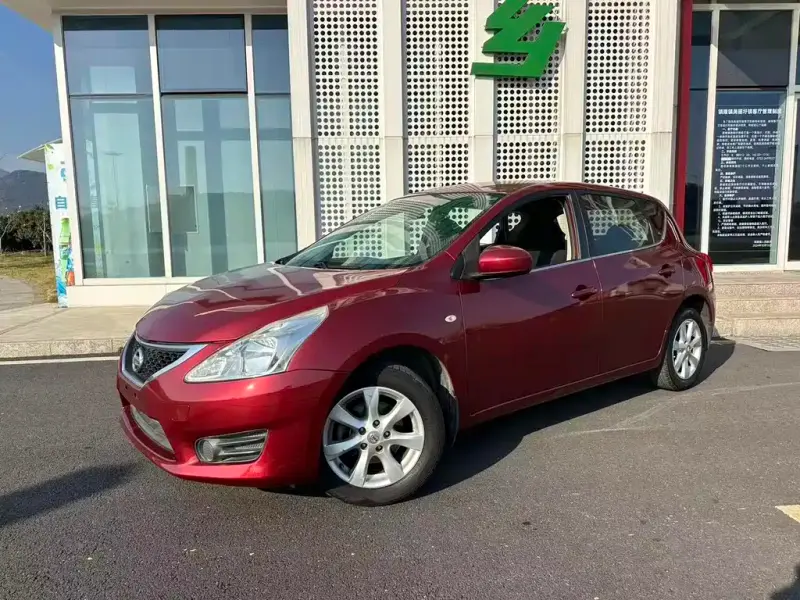 Nissan Tiida, 2015