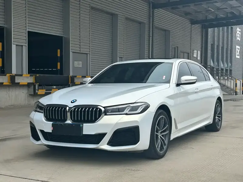 BMW 5 Series, 2022