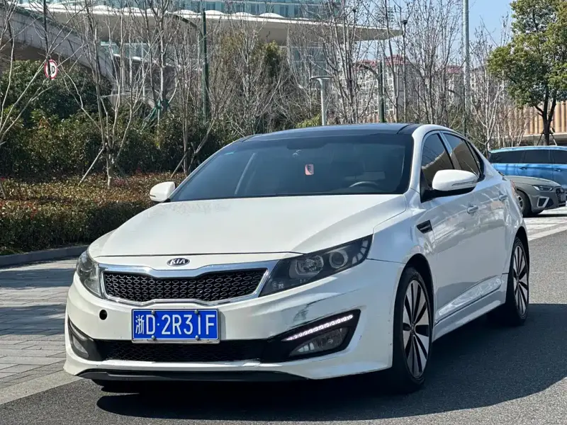 Kia K5, 2012