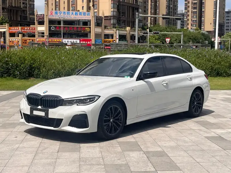 BMW 3 Series, 2021
