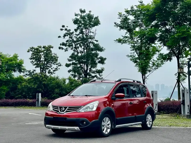 Nissan Livina, 2014
