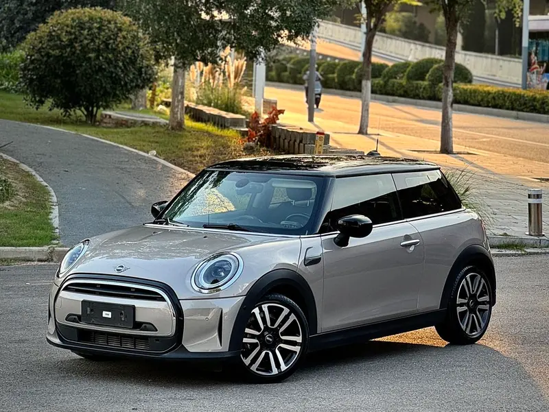 MINI MINI, 2022