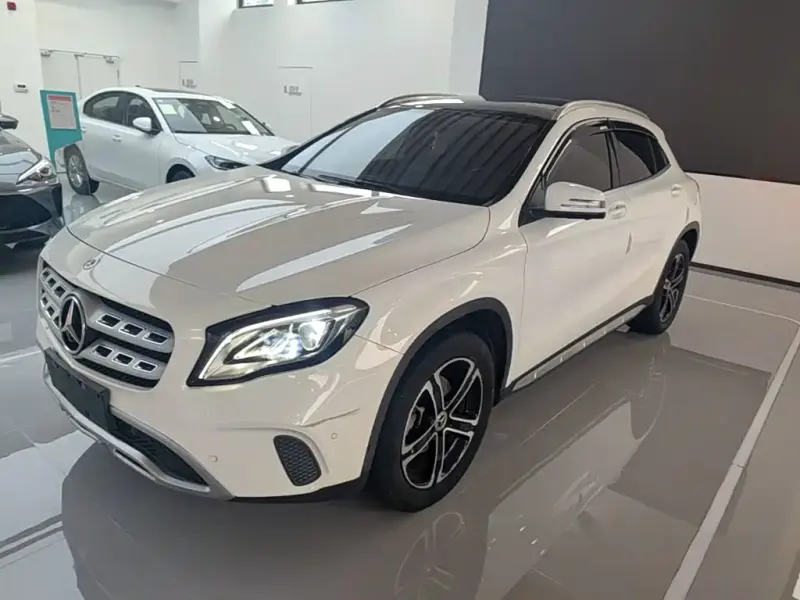 Mercedes-Benz GLA, 2018