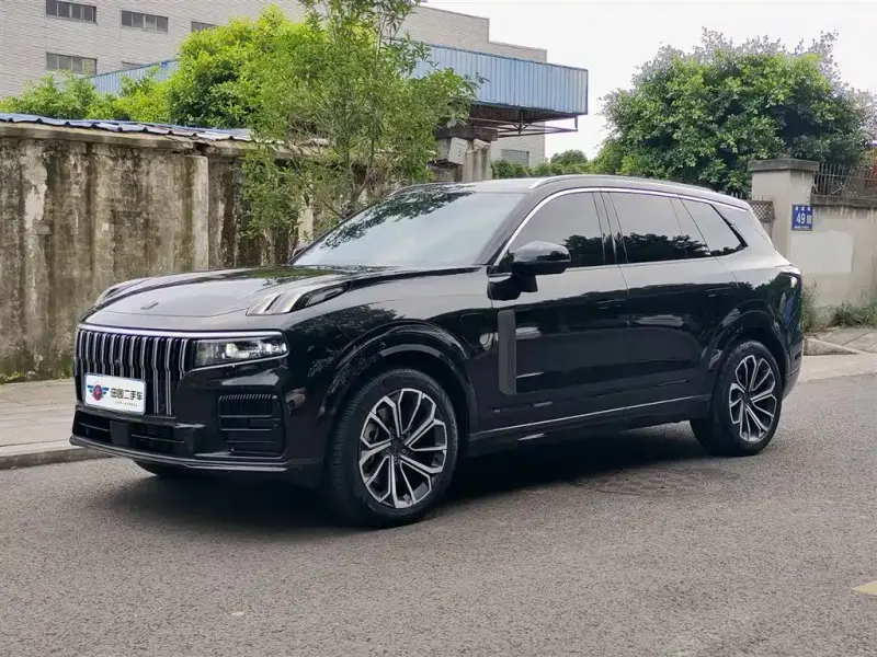 Lynk & Co 09 EM-P, 2023
