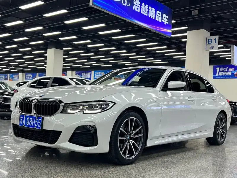 BMW 3 Series, 2022