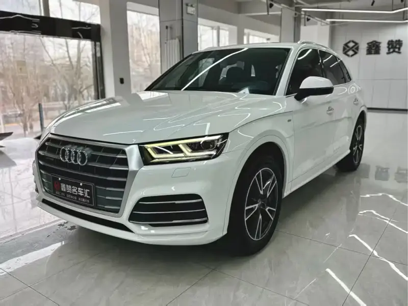 Audi Q5L, 2019