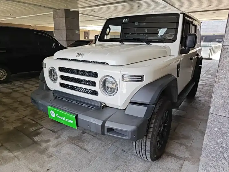 212 T01, 2025