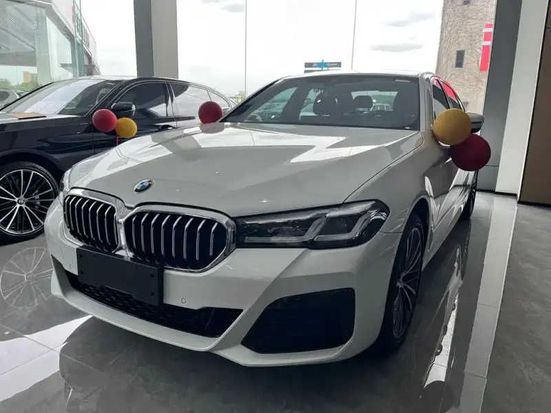 BMW 5 Series, 2022