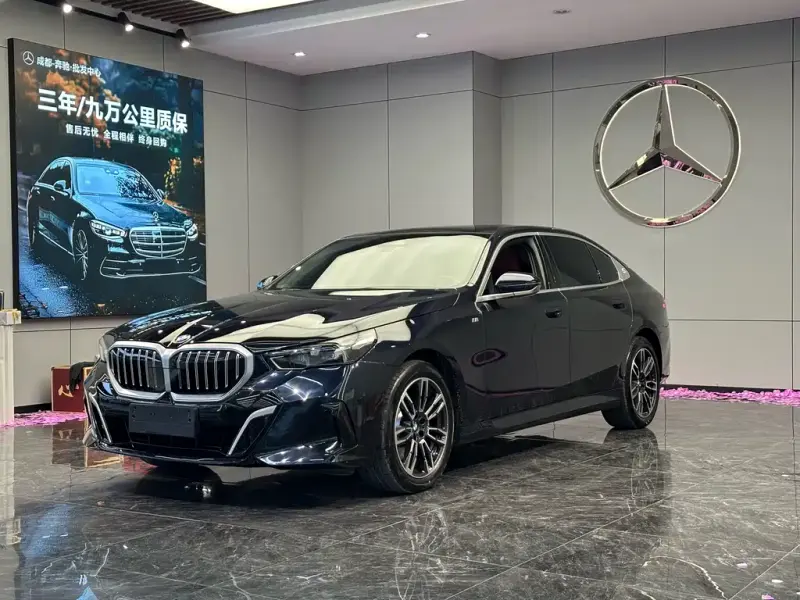 BMW 5 Series, 2024