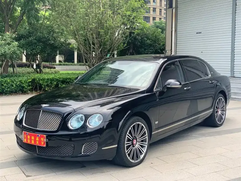 Bentley Flying Spur, 2013