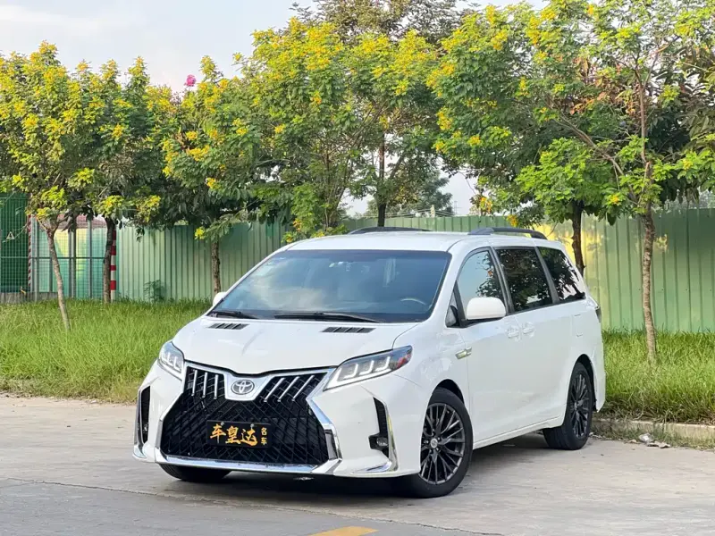 Toyota Sienna, 2017