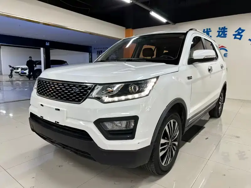 Oshan Oushang CX70, 2017
