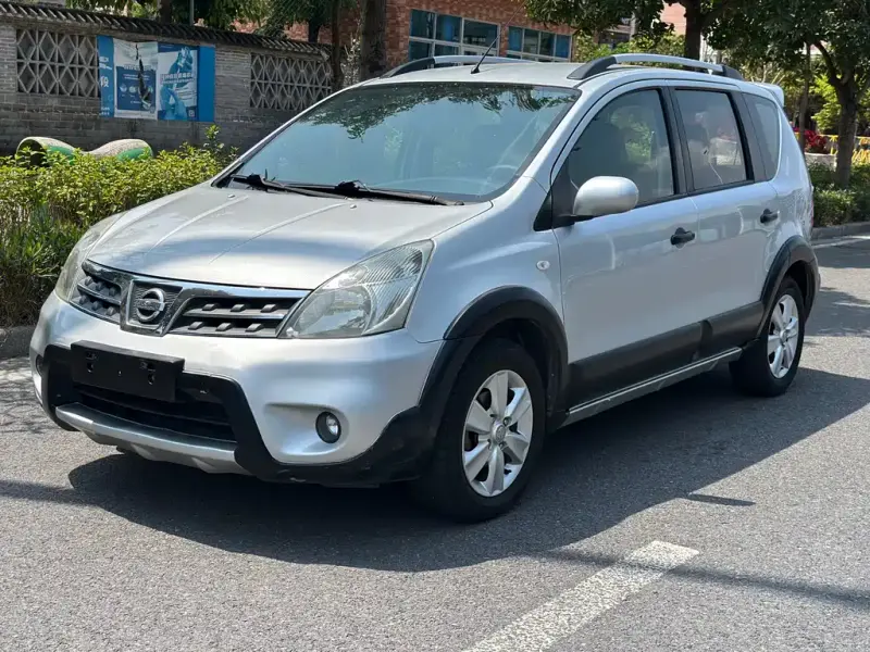 Nissan Livina, 2012
