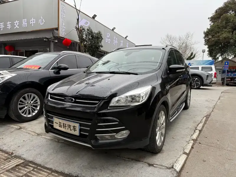 Ford Kuga, 2014