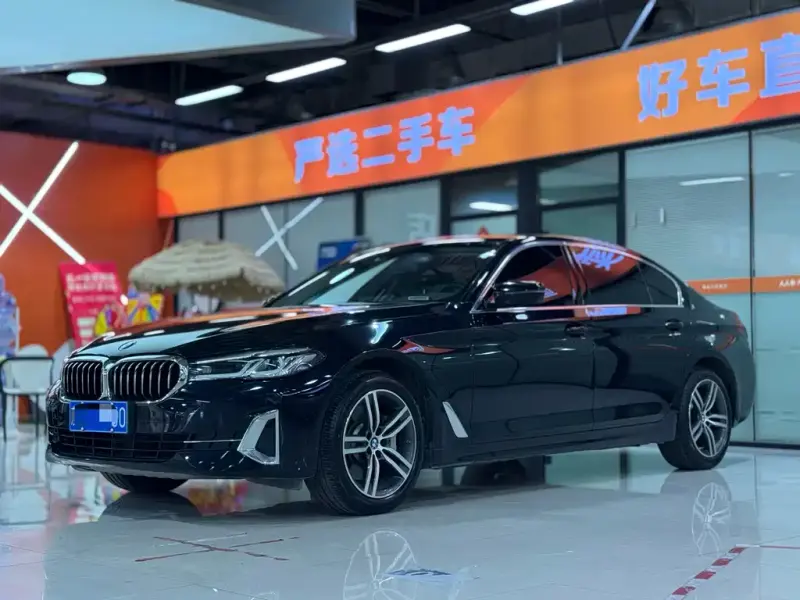 BMW 5 Series, 2022
