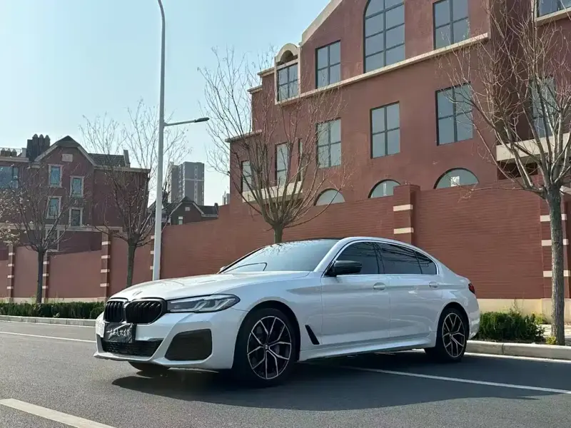 BMW 5 Series, 2023