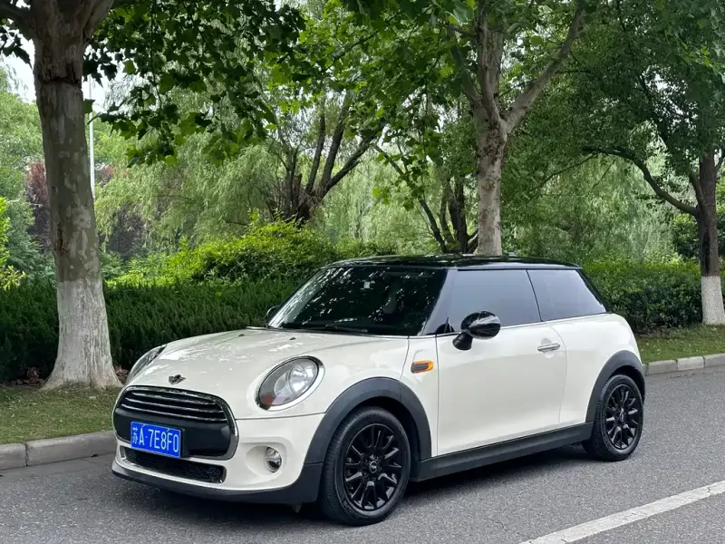 MINI Mini, 2015
