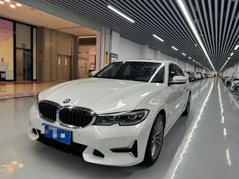 BMW 3 Series, 2020