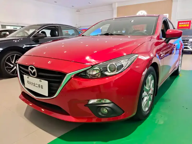 Mazda 3 Axela, 2015