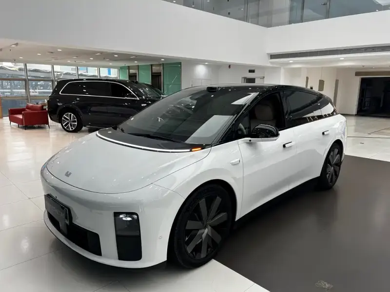 Li Auto i6, 2025