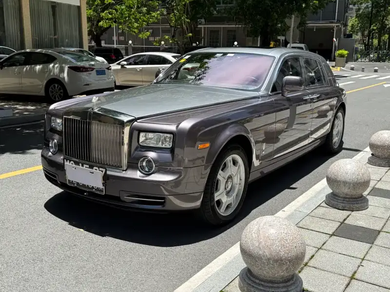 Rolls-Royce Phantom, 2012