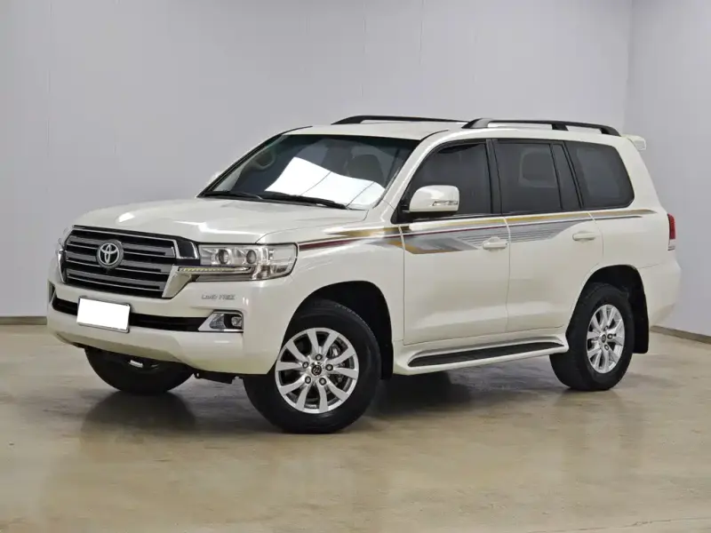 Toyota Land Cruiser, 2020 — фото 1