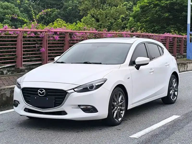 Mazda 3 Axela, 2017