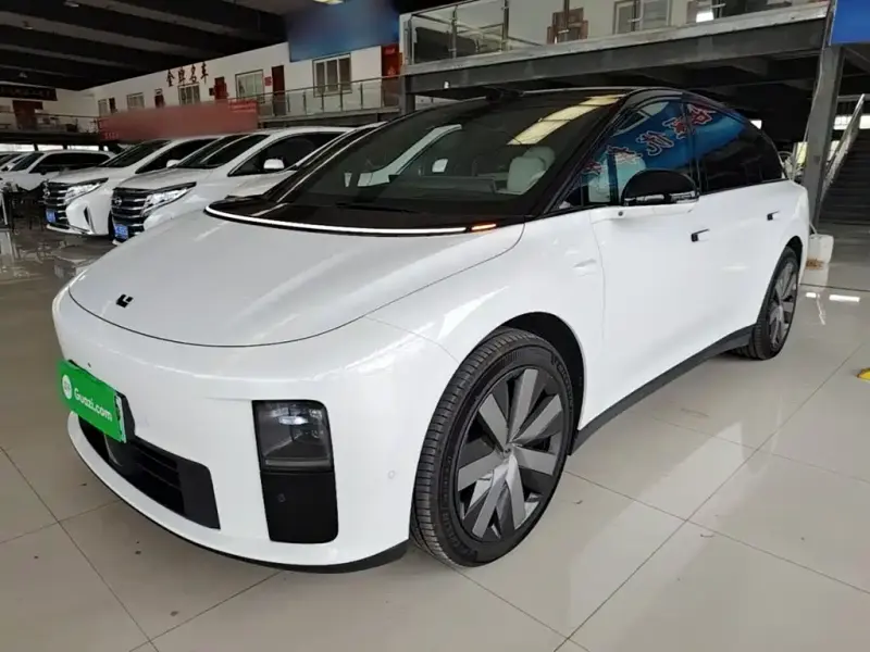 Li Auto i6, 2025