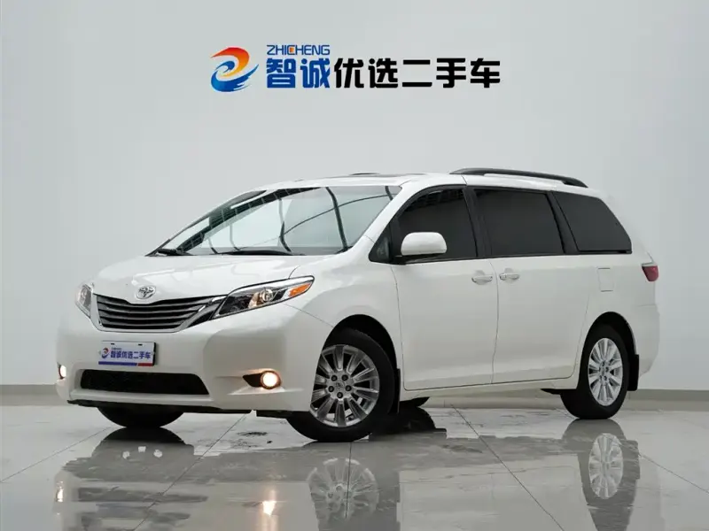 Toyota Sienna, 2016