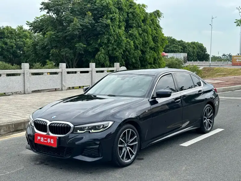 BMW 3 Series, 2022