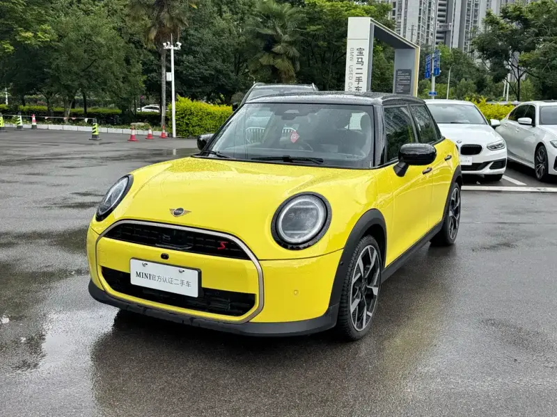 MINI Mini, 2024